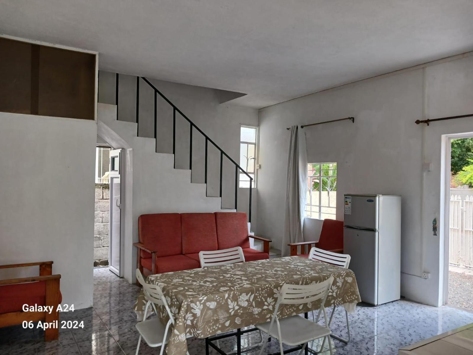The Tiny House Apartment Rivière Noire Екстериор снимка